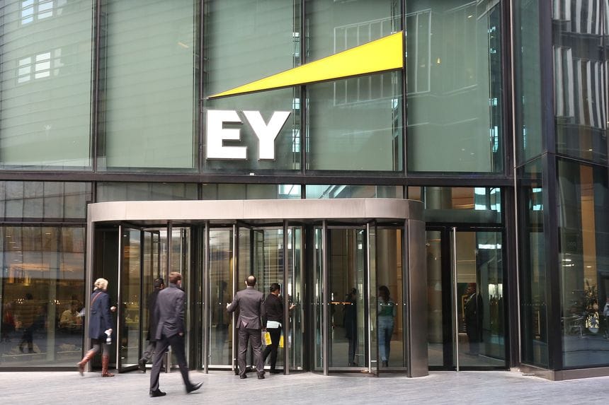 四大會計安永(EY)投下 14 億美元,全力進軍 AI 世界