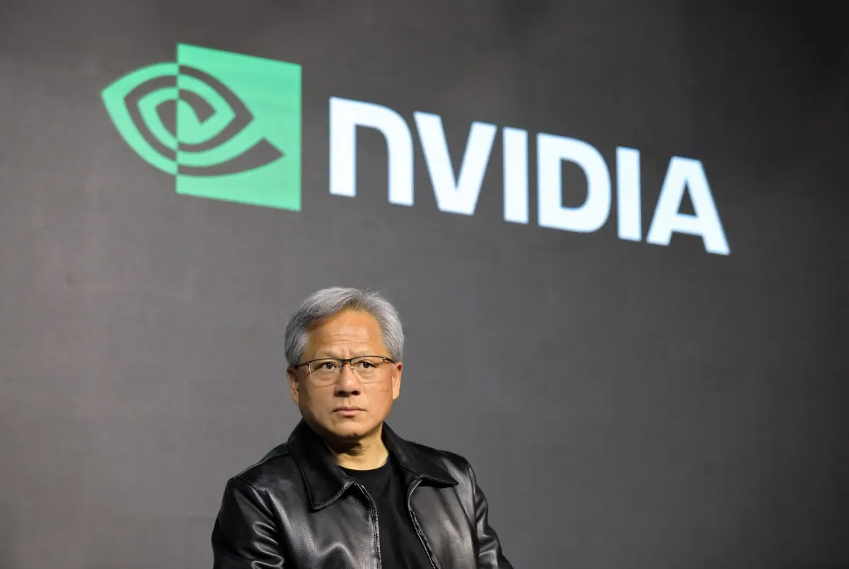 輝達下一代 AI 晶片量產前遇挫,出貨延遲三個月