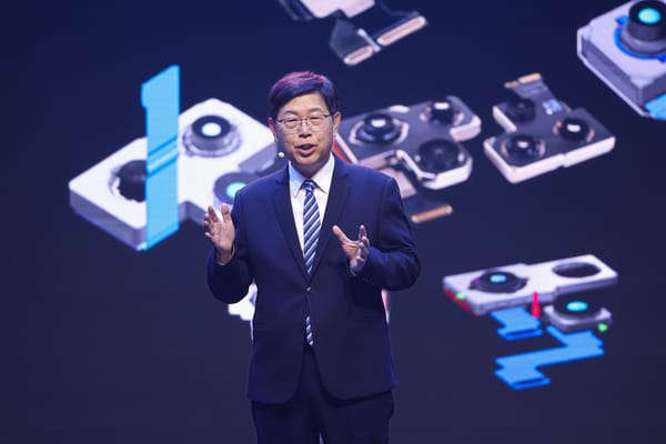 OpenAI 攜手富士康建美國 AI 帝國！2026 年量產伺服器，供應鏈本土化，挑戰 NVIDIA 主導