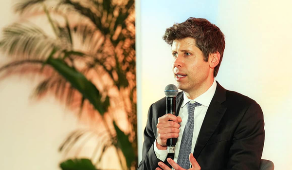 Altman 把 AI 能耗比作「養一個人」，為何引爆全球科技圈論戰？